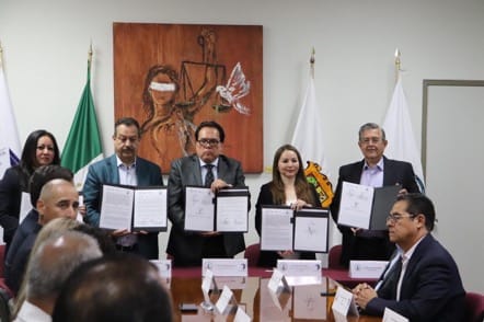 Firman convenio para garantizar a las mujeres coahuilenses el acceso a la justicia