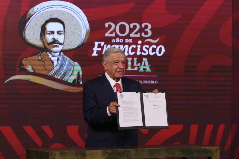 López Obrador firma decreto para proteger sitios sagrados de 3 estados