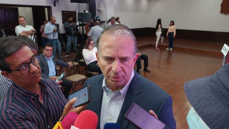 Niñas y niños de Coahuila saldrán bien preparados de escuelas, cualquiera que sea la decisión sobre libros de texto: Saracho