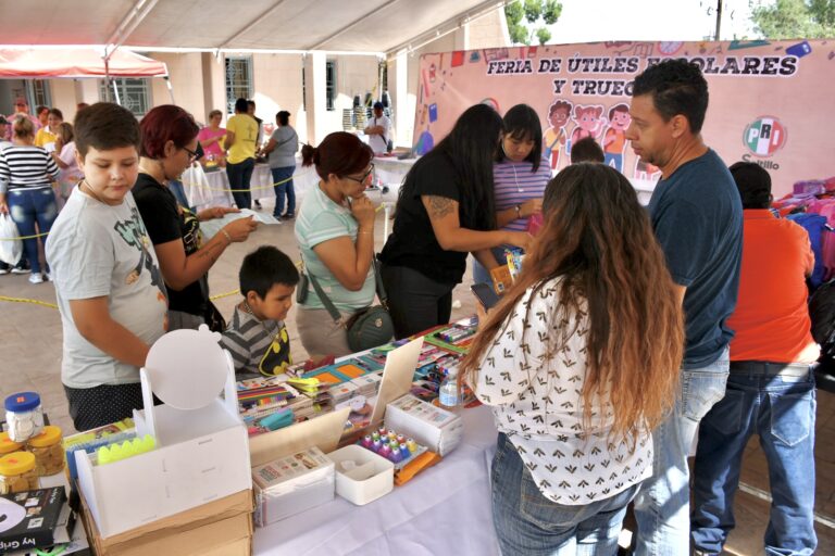 PRI en Saltillo apoya la economía de las familias con feria de útiles escolares a bajo costo 