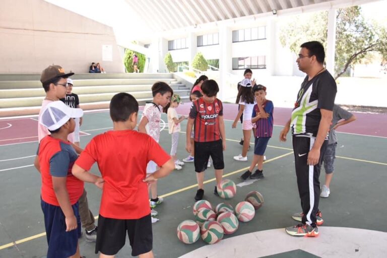 Realizan curso de verano para hijos de empleados en UTC 