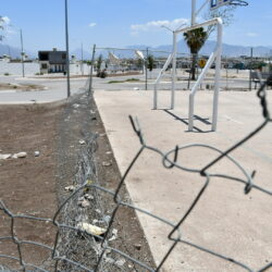 Vándalos destruyen malla ciclónica de canchas en la colonia Villasol 3