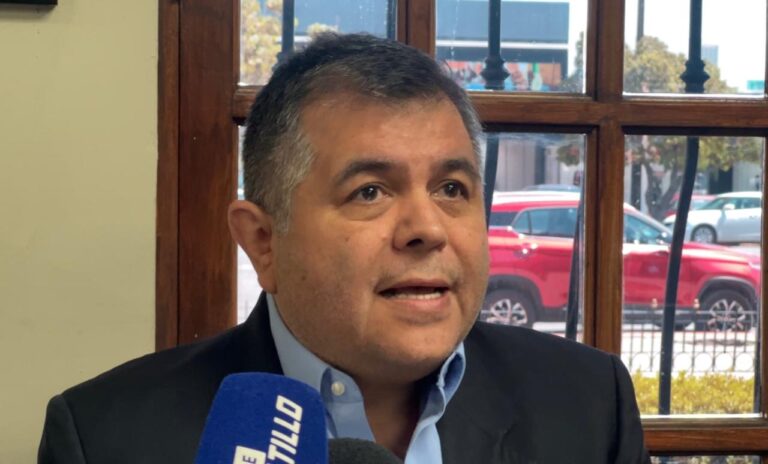 Acompañará Congreso a padres de familia que manifiestan inquietud por libros de texto: Eduardo Olmos   