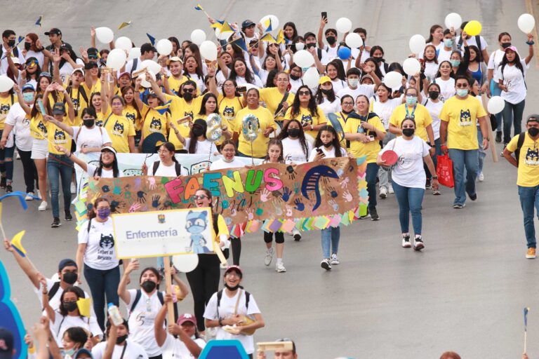 Con desfile cívico la UA de C dará la bienvenida a los nuevos Lobos de la US 