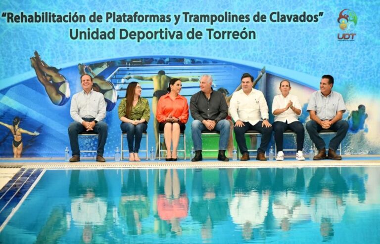 Entrega Román Cepeda la fosa de clavados “Jesús Mena” de la Unidad Deportiva Torreón