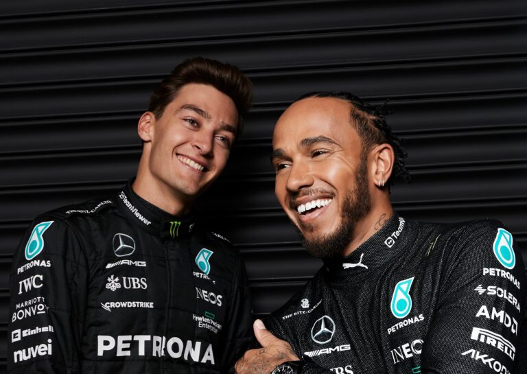 Hamilton y Russell renuevan contrato con Mercedes hasta 2025