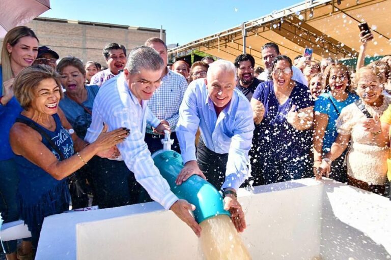 Inauguran el pozo de agua La Fe en beneficio de 30 mil habitantes del poniente de Torreón