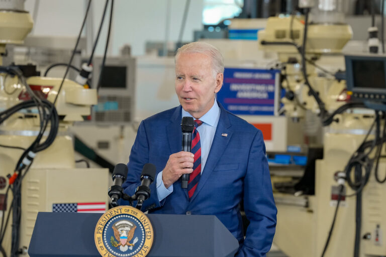 Alerta Biden que segundo mandato de Trump traerá caos