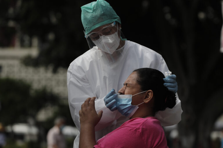 Ante aumento de casos de Covid-19, la UNAM recomienda mantener precauciones generales