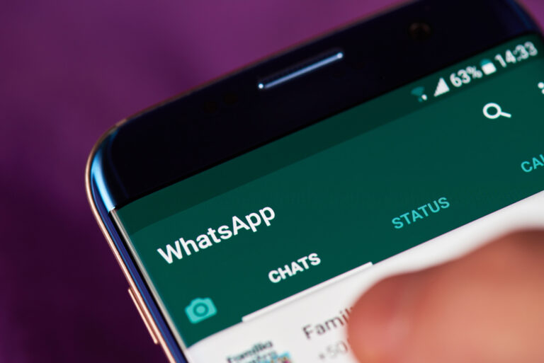 ¿WhatsApp te restringe por usar ciertas palabras en tus mensajes?