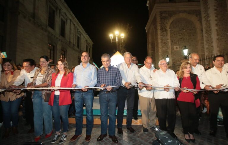 Inauguran Riquelme, Manolo y Chema Fraustro el Paseo Capital de Saltillo   