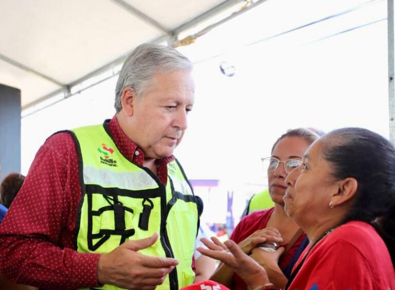 Abaten en Saltillo rezagos de servicios básicos con Maratones de obra