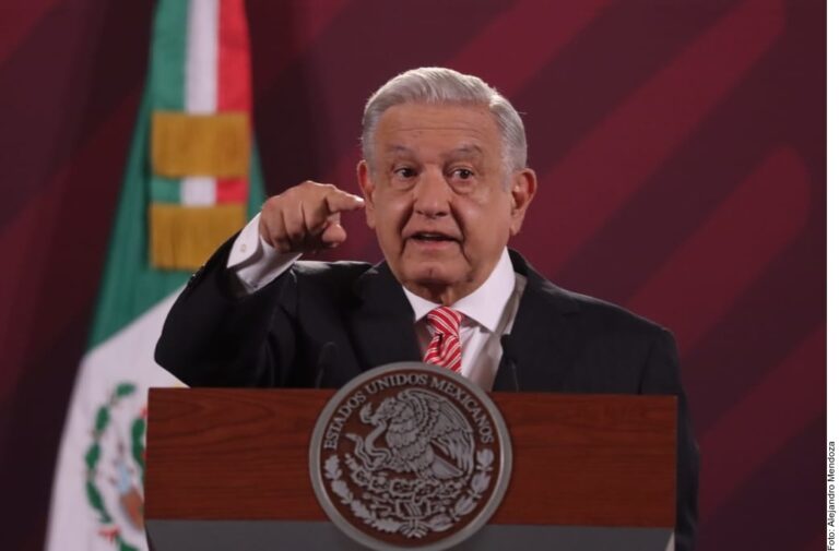 Ataca AMLO otra vez al PJ y le pide autocrítica