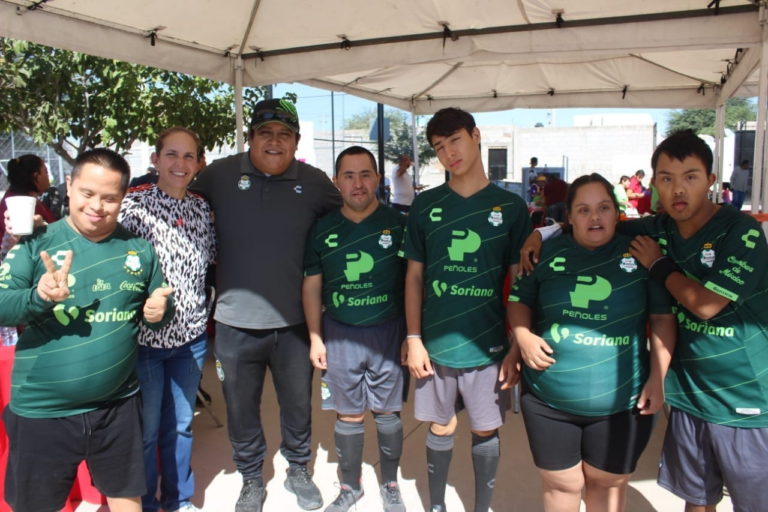 Convive titular del INEDEC con alumnos del Centro Integral del Discapacitado ‘Abriendo Caminos’