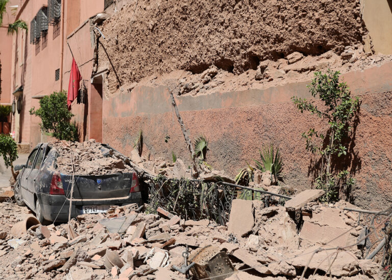 Declara rey de Marruecos 3 días de luto por terremoto