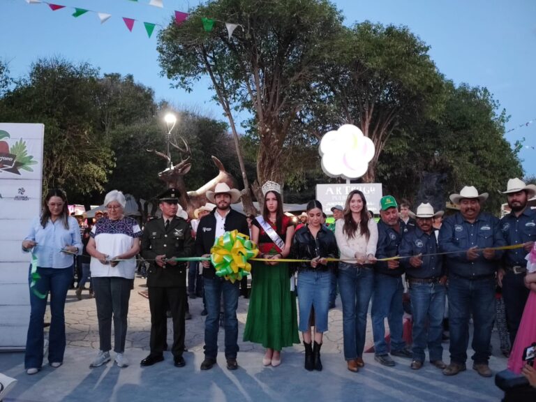 Inicia Festival de la Manzana, en Arteaga