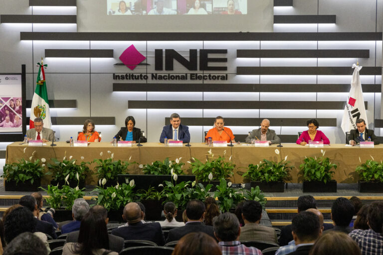 Acuerdan INE y Tecnológico de Monterrey acciones para promover el desarrollo democrático e institucional de México