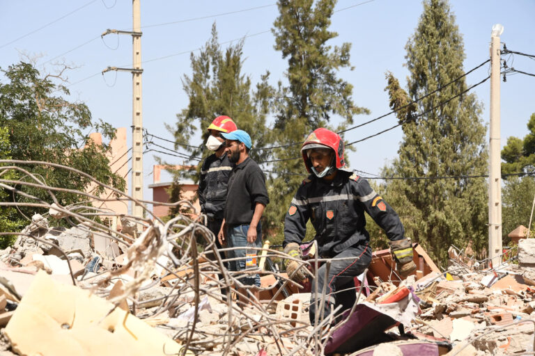 Aumentan a 2 mil 600 fallecidos en Marruecos por terremoto