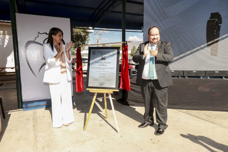 Celebra Facultad de Odontología US 40 años de formar a profesionales de la salud dental