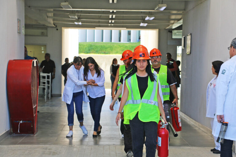 Con simulacro en la UA de C conmemoran el Día Nacional de Protección Civil