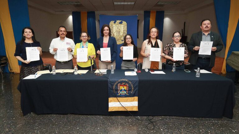 Firma UAdeC carta de colaboración interinstitucional para la prevención del suicidio