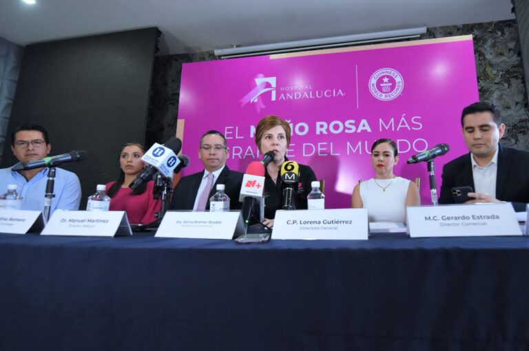 Por campaña de prevención del cáncer de mama buscan formar el moño rosa más grande del mundo en Torreón