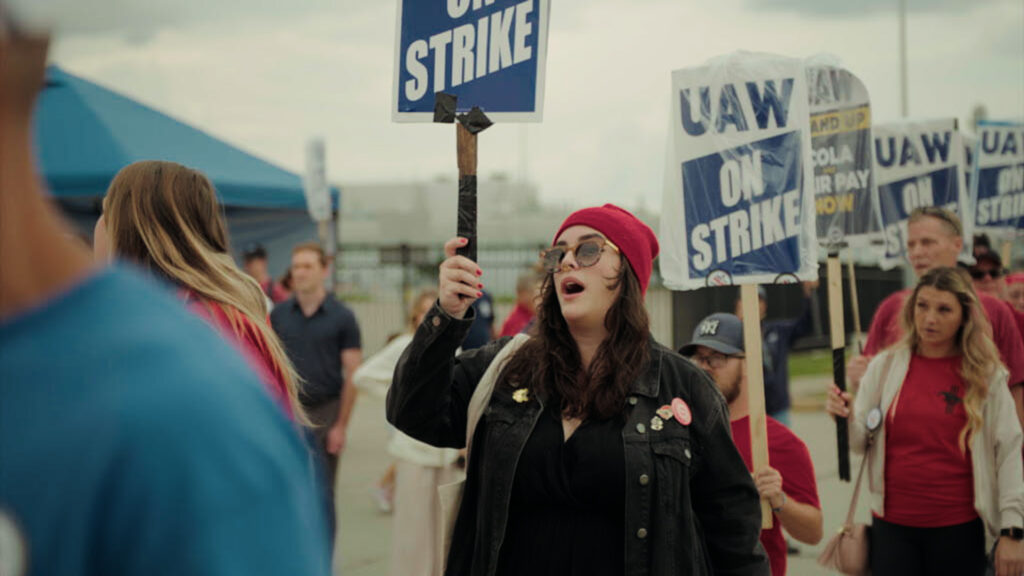 Trabajadores del Sindicato UAW en Detroit, Estados Unidos, protestan por mejores condiciones laborales