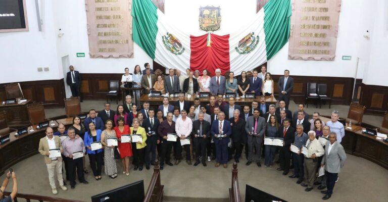 Reconoce Congreso del Estado en el marco del “Día del Locutor” a profesionales de la locución