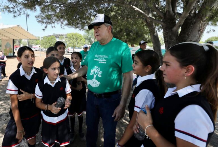 Refrenda Chema Fraustro compromiso por un Saltillo verde