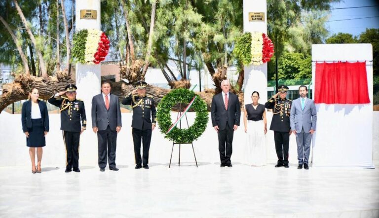 Román Cepeda preside en Torreón la ceremonia conmemorativa de la Gesta Heroica de los Niños Héroes de Chapultepec