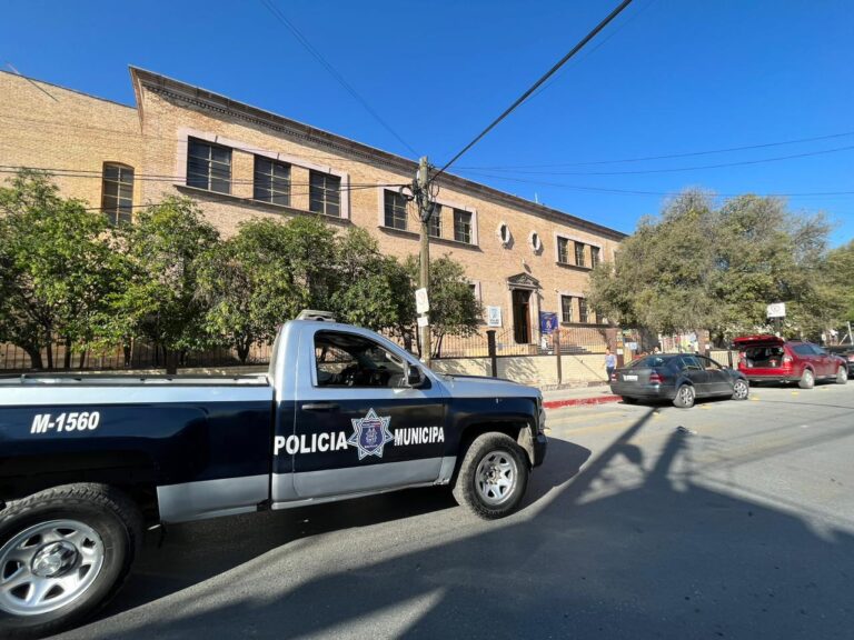 Se escapa niño de la escuela Miguel López; Policía lo encuentra en el Centro de Saltillo