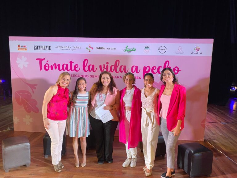 Empoderan a mujeres saltillenses con seminario “Tómate la vida a pecho”