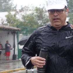 Entre lluvia y amistad, disfrutan saltillenses de la Carrera Chuy Flores 202331