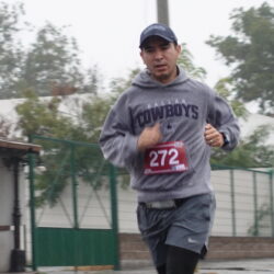 Entre lluvia y amistad, disfrutan saltillenses de la Carrera Chuy Flores 202333