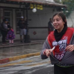 Entre lluvia y amistad, disfrutan saltillenses de la Carrera Chuy Flores 202342