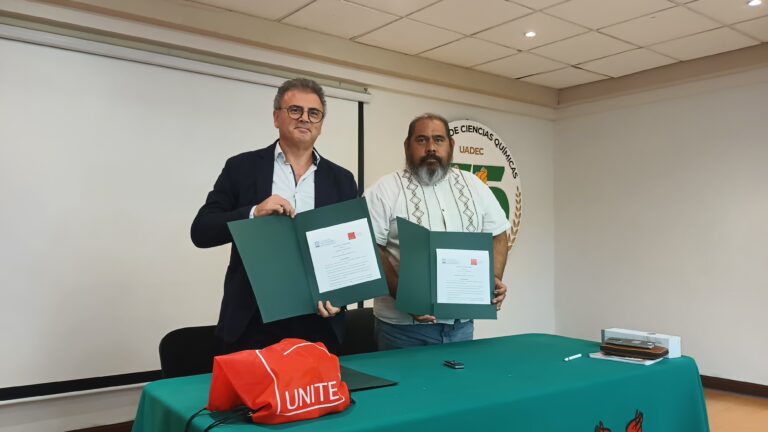 Firma UA de C acuerdo de colaboración con la Universidad de Téramo