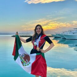 Gana saltillense Alejandra Iturbe medalla de oro en Oceanman de Egipto1