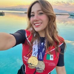 Gana saltillense Alejandra Iturbe medalla de oro en Oceanman de Egipto4