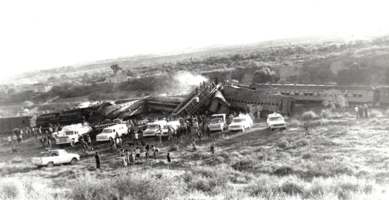 A 51 años del Trenazo de Puente Moreno, El Heraldo te regala el libro conmemorativo