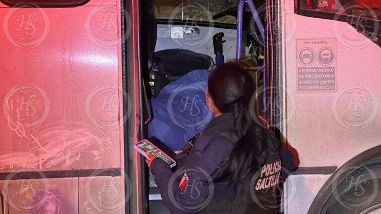 Muere de infarto chofer de transporte de personal en Saltillo