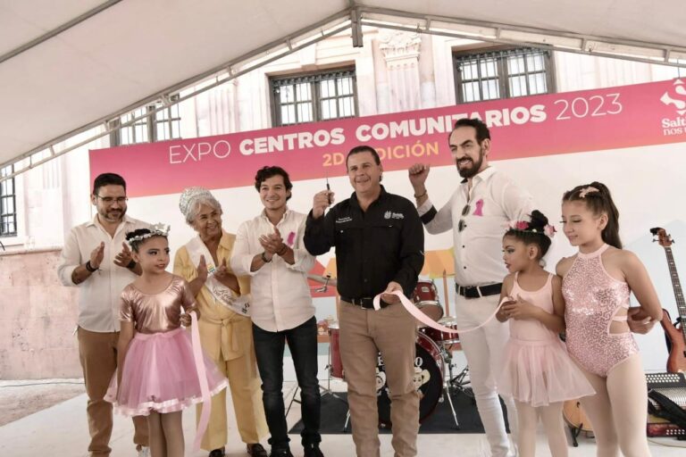 Muestran talento Centros Comunitarios en Paseo Capital