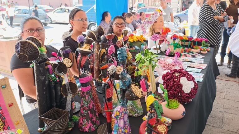 Realizan con éxito segunda edición de la Expo Centros Comunitarios