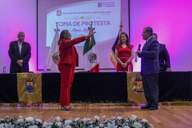 Toma Protesta para un Segundo Periodo como Directora de la FCA UT, Reyna Jazmín Rodríguez Trejo