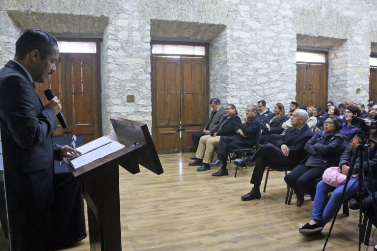 Director de la Facultad de Ciencias Sociales de la UAdeC presenta segundo informe del periodo 2022-2023