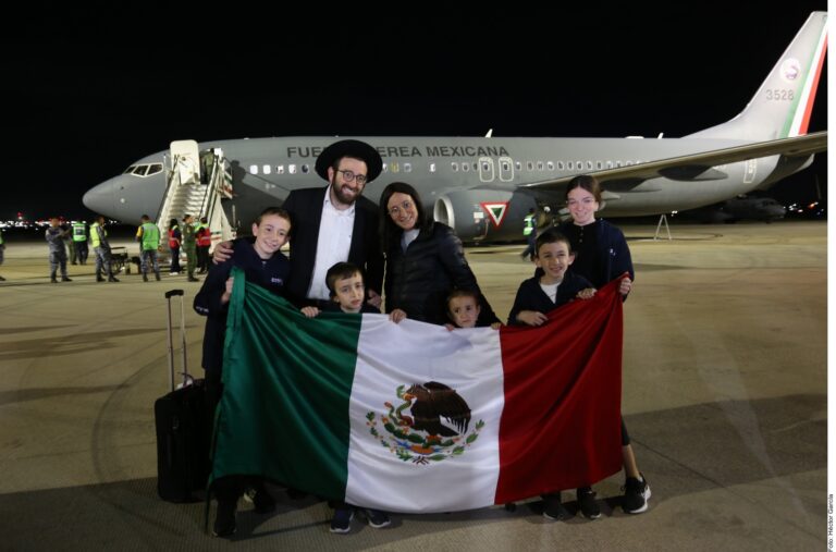 Harán puente aéreo para sacar a mexicanos de Israel