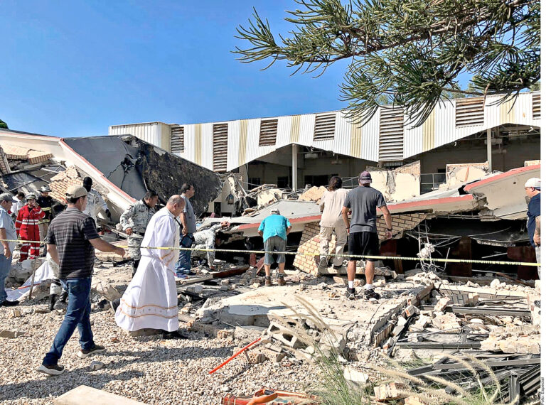 Muere familia durante tragedia en iglesia en Tamaulipas