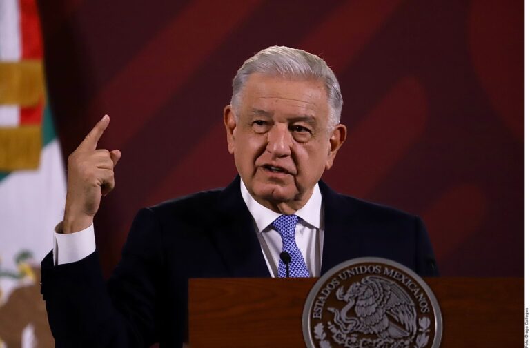 Prohíben a AMLO ataques contra trabajadores del Poder Judicial  