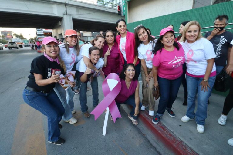 Realizan crucero en Saltillo de concientización “Juntas contra el cáncer de mama”