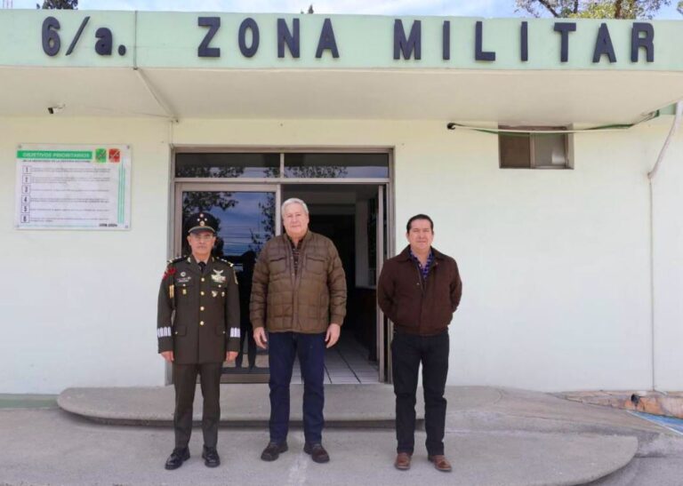 Refrendan trabajo unido alcalde y general de Sexta Zona Militar