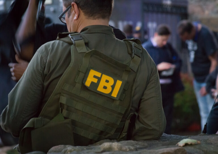 Revela FBI que hay 300 pesquisas contra líderes del narco